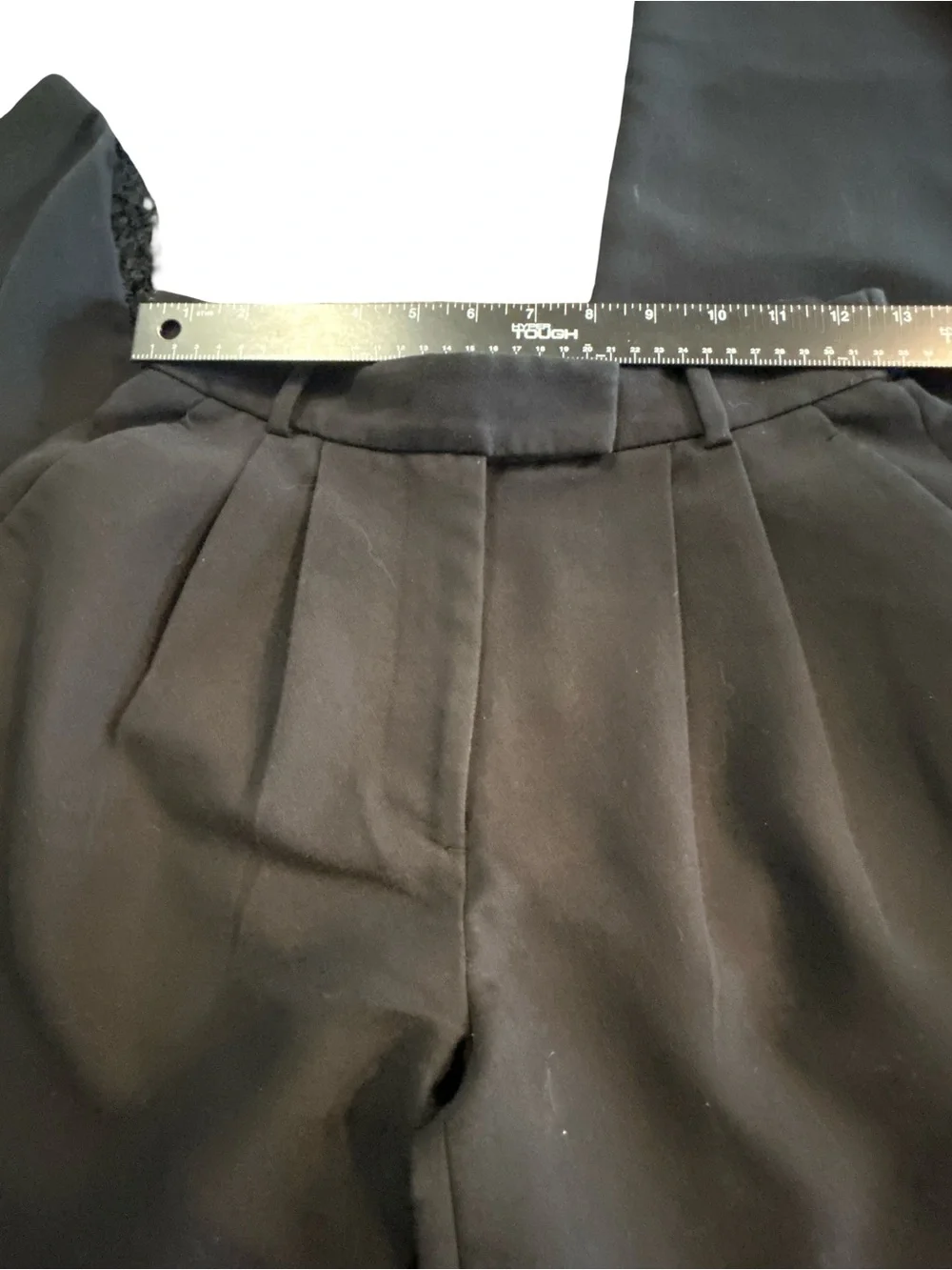 Abercrombie & Fitch Pleated HighRise Tailored Trousers Black S 25 Dark Academia
